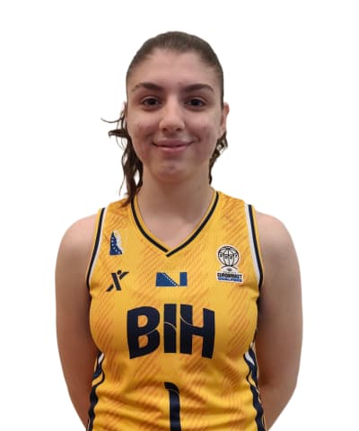 Mackic, Ema photo